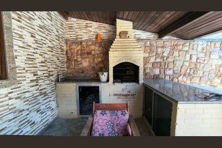 Casa de condomínio à venda com 310m², 3 quartos e 1 vagaÁrea Gourmet