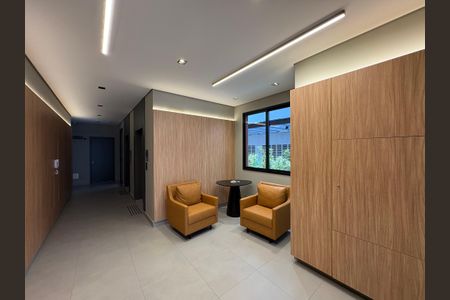 Apartamento para alugar com 64m², 2 quartos e 1 vaga Apartamento para alugar com 64m², 2 quartos e 1 vagaHall social