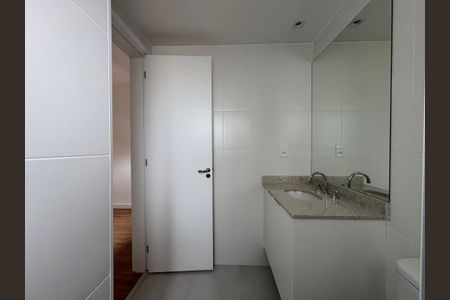 Apartamento para alugar com 64m², 2 quartos e 1 vaga Apartamento para alugar com 64m², 2 quartos e 1 vagaBanheiro da Suíte