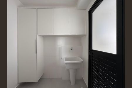 Apartamento para alugar com 64m², 2 quartos e 1 vaga Apartamento para alugar com 64m², 2 quartos e 1 vagaLavanderia