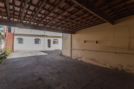 Casa à venda com 210m², 3 quartos e 5 vagasGaragem/Entrada