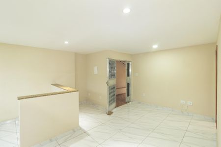 Casa para alugar com 65m², 2 quartos e 1 vagaSala/Cozinha