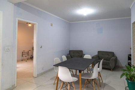 Casa à venda com 152m², 4 quartos e 2 vagasSala - Casa 2