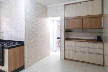 Casa à venda com 152m², 4 quartos e 2 vagasCozinha - Casa 2