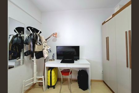 Apartamento à venda com 45m², 1 quarto e 1 vagaQuarto
