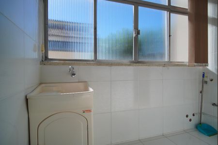 Apartamento à venda com 74m², 2 quartos e 1 vagaÁrea de Serviço