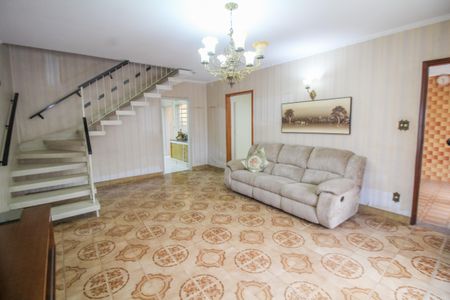 Casa à venda com 138m², 4 quartos e 1 vagaSala