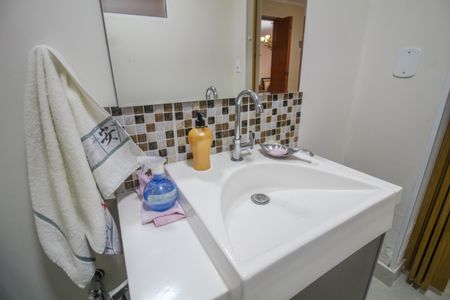 Casa à venda com 138m², 4 quartos e 1 vagaBanheiro Social