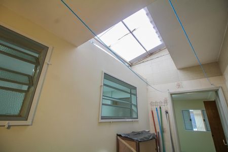 Casa à venda com 138m², 4 quartos e 1 vagaÁrea de Serviço