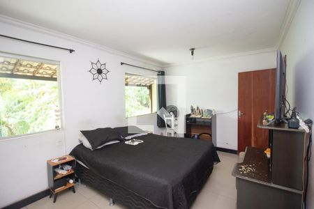 Casa à venda com 3 quartos, 131m² em Santa Helena, Contagem