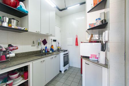 Apartamento à venda com 90m², 3 quartos e 2 vagas Apartamento à venda com 90m², 3 quartos e 2 vagasCozinha