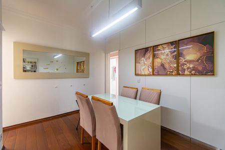 Apartamento à venda com 90m², 3 quartos e 2 vagas Apartamento à venda com 90m², 3 quartos e 2 vagasCopa