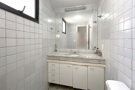 Apartamento à venda com 164m², 2 quartos e 2 vagasBanheiro Social