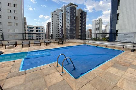 Apartamento à venda com 164m², 2 quartos e 2 vagasÁrea comum - Piscina