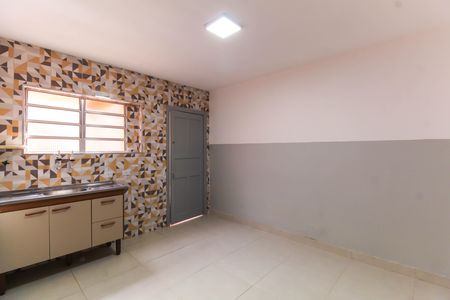 Casa de condomínio para alugar com 100m², 2 quartos e 1 vagaCozinha