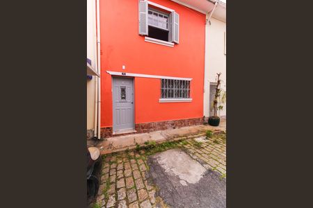 Casa de condomínio para alugar com 100m², 2 quartos e 1 vagaFachada