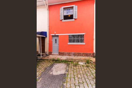 Casa de condomínio para alugar com 100m², 2 quartos e 1 vagaFachada