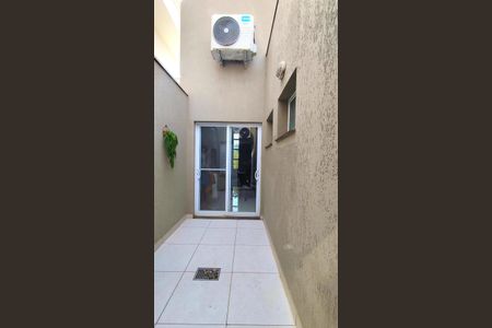 Casa de condomínio para alugar com 210m², 4 quartos e 4 vagasVaranda da Suíte 3