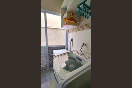 Casa de condomínio para alugar com 210m², 4 quartos e 4 vagasÁrea de Serviço