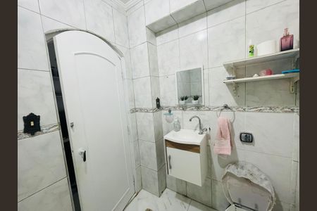 Casa à venda com 110m², 3 quartos e 1 vaga Casa à venda com 110m², 3 quartos e 1 vagaBanheiro 3