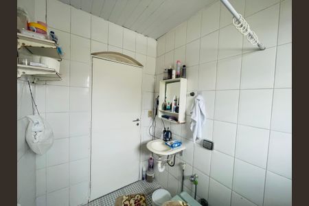 Casa à venda com 110m², 3 quartos e 1 vaga Casa à venda com 110m², 3 quartos e 1 vagaBanheiro 1