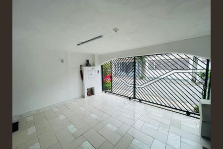 Casa à venda com 110m², 3 quartos e 1 vaga Casa à venda com 110m², 3 quartos e 1 vagaGaragem