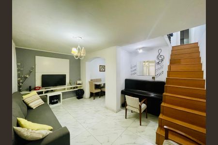 Casa à venda com 110m², 3 quartos e 1 vaga Casa à venda com 110m², 3 quartos e 1 vagaSala