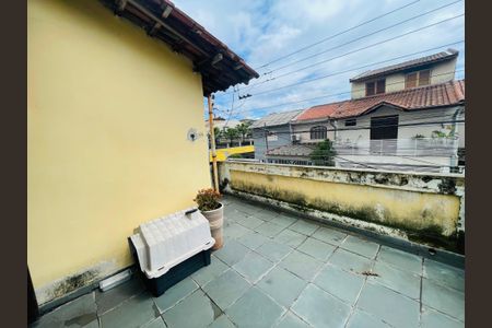 Casa à venda com 110m², 3 quartos e 1 vaga Casa à venda com 110m², 3 quartos e 1 vagaSacada