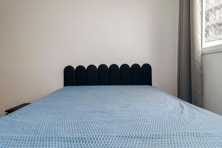 Quarto 1 de apartamento para alugar com 2 quartos, 44m² em Parque Maria Helena, São Paulo
