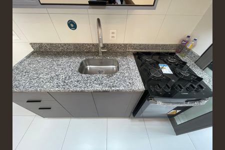 Apartamento para alugar com 56m², 2 quartos e 1 vaga Apartamento para alugar com 56m², 2 quartos e 1 vagaCozinha e Área de Serviço