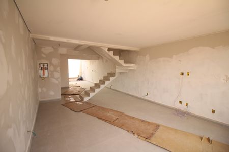 Sala de casa à venda com 3 quartos, 154m² em Novo Eldorado, Contagem