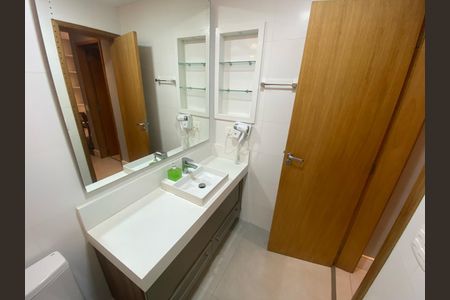 Apartamento à venda com 78m², 2 quartos e 1 vagaBanheiro