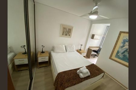 Apartamento à venda com 78m², 2 quartos e 1 vagaQuarto