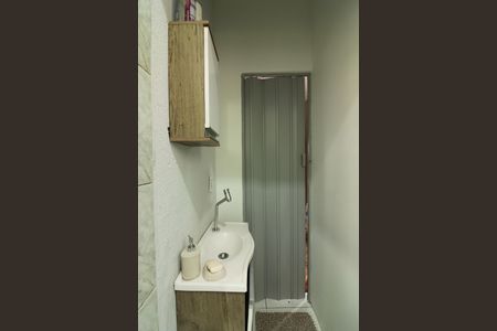 Casa à venda com 150m², 3 quartos e 2 vagasQuarto 2 - Suíte Banheiro