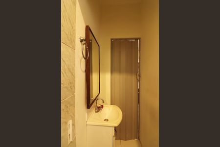 Casa à venda com 150m², 3 quartos e 2 vagasBanheiro Social