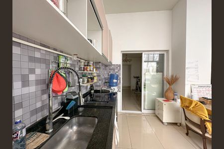 Apartamento à venda com 58m², 1 quarto e 1 vagaCozinha