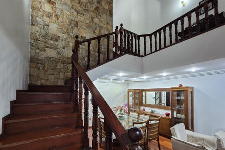 Casa à venda com 242m², 3 quartos e 2 vagascorredor