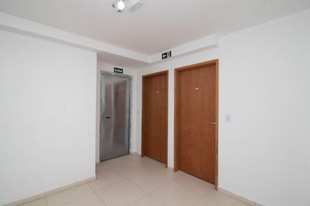 Apartamento para alugar com 57m², 2 quartos e sem vaga Apartamento para alugar com 57m², 2 quartos e sem vagaHall de entrada