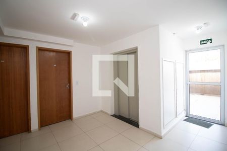 Apartamento para alugar com 57m², 2 quartos e sem vaga Apartamento para alugar com 57m², 2 quartos e sem vagaHall social