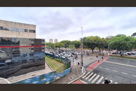 Vista de apartamento à venda com 2 quartos, 59m² em Luz, São Paulo