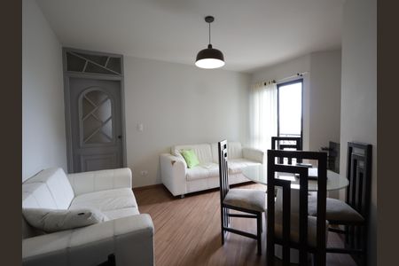 Apartamento para alugar com 63m², 2 quartos e 2 vagasSala