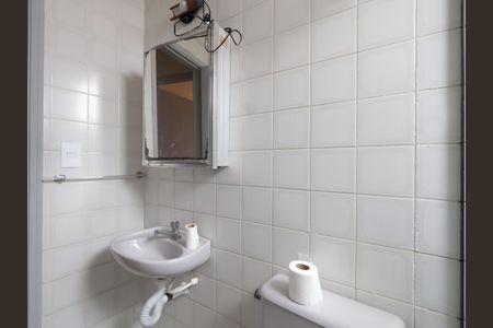 Apartamento para alugar com 63m², 2 quartos e 2 vagasBanheiro