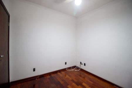 Casa para alugar com 360m², 4 quartos e 4 vagasQuarto