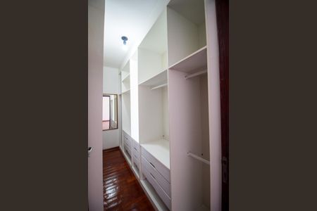 Casa para alugar com 360m², 4 quartos e 4 vagasSuite 1