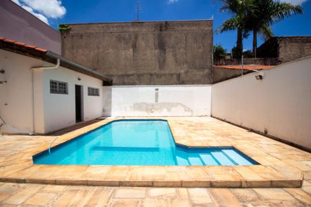 Casa para alugar com 360m², 4 quartos e 4 vagasPiscina