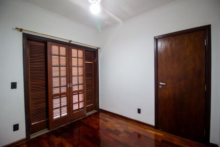 Casa para alugar com 360m², 4 quartos e 4 vagasQuarto