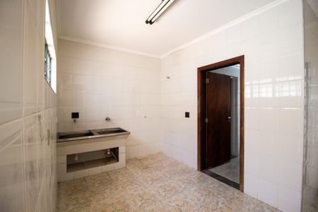 Casa para alugar com 360m², 4 quartos e 4 vagasÁrea de Serviço