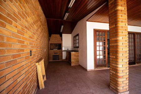 Casa para alugar com 360m², 4 quartos e 4 vagasÁrea gourmet