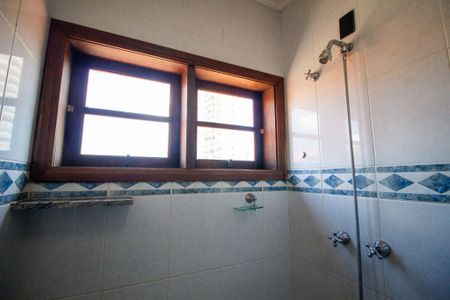 Casa para alugar com 360m², 4 quartos e 4 vagasBanheiro da Suite 3