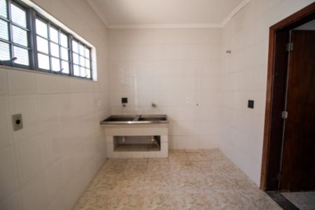 Casa para alugar com 360m², 4 quartos e 4 vagasÁrea de Serviço